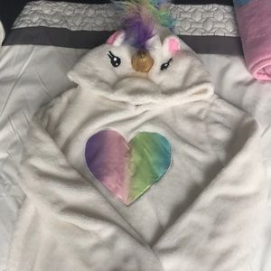 no boundaries unicorn sweatshirt